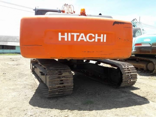 ขายHITACHI  EX200-5E  มาใหม่  เก่าญี่ปุ่นแท้  สภาพสวย    ใช้งานมาแค่  1,XXX  ชั่วโมง  ลองระบบกันได้ทุกวัน  โทร  089-3818694  ดวงนภา