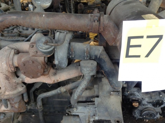 เครื่อง 6BD1 อีซูซุ F2 2800 เครื่องเซียงกงใน 80,000 มีเทอร์โบ