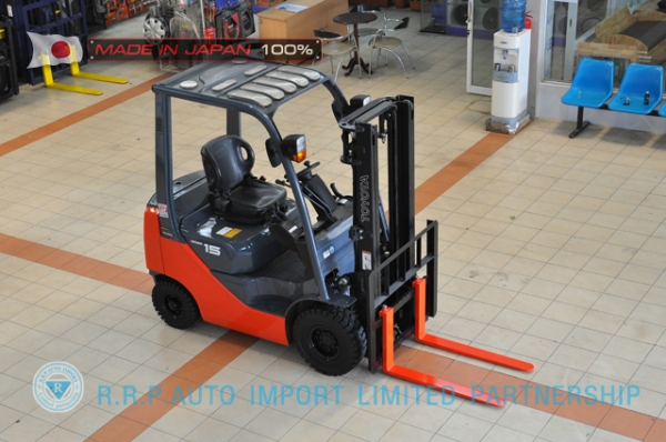 ขายรถโฟล์คลิฟท์มือสอง TOYOTA รุ่น 8FG15-15156 นำเข้าจากประเทศญี่ปุ่น 100\% ไม่เคยใช้งานในไทย