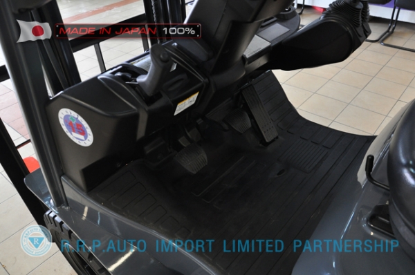 ขายรถโฟล์คลิฟท์มือสอง TOYOTA รุ่น 8FG15-15156 นำเข้าจากประเทศญี่ปุ่น 100\% ไม่เคยใช้งานในไทย