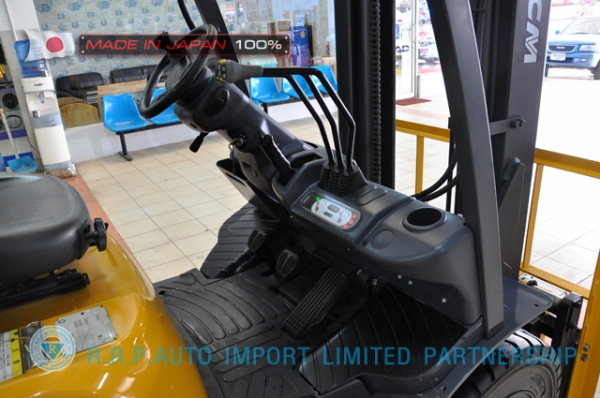 ขายรถโฟล์คลิฟท์มือสอง TCM รุ่น FHD25T3-2S500255 นำเข้าจากประเทศญี่ปุ่น 100\% ไม่เคยใช้งานในประเทศไทย