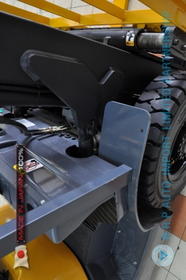 ขายรถโฟล์คลิฟท์มือสอง TCM รุ่น FHD25T3-2S500255 นำเข้าจากประเทศญี่ปุ่น 100\% ไม่เคยใช้งานในประเทศไทย