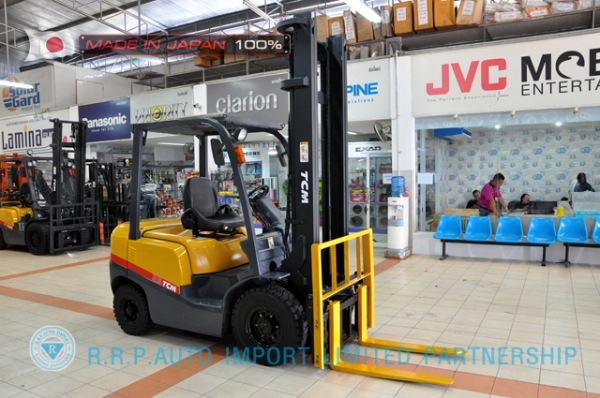 ขายรถโฟล์คลิฟท์มือสอง TCM รุ่น FHD25T3-2S500255 นำเข้าจากประเทศญี่ปุ่น 100\% ไม่เคยใช้งานในประเทศไทย