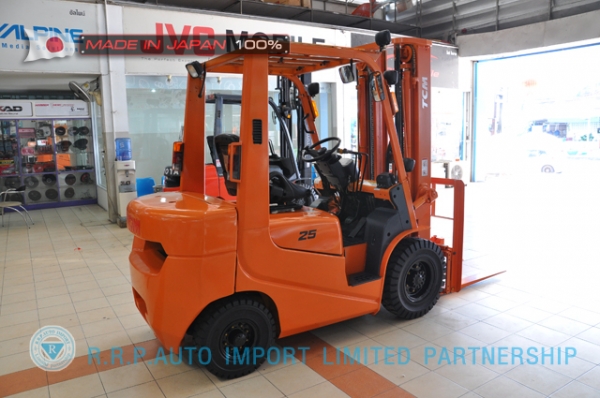 ขายรถโฟล์คลิฟท์มือสอง TCM รุ่น FD25T6H-39E00762 นำเข้าจากประเทศญี่ปุ่น 100\% ไม่เคยใช้งานในประเทศไทย