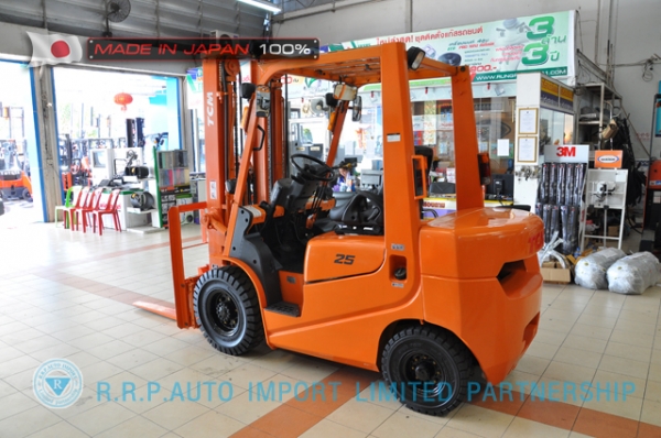 ขายรถโฟล์คลิฟท์มือสอง TCM รุ่น FD25T6H-39E00762 นำเข้าจากประเทศญี่ปุ่น 100\% ไม่เคยใช้งานในประเทศไทย
