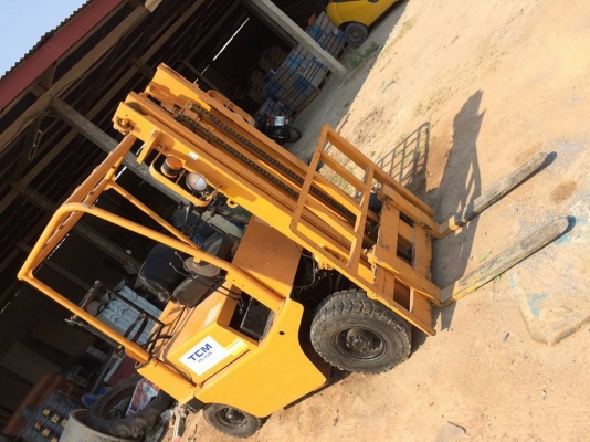 ขายรถโฟร์คลิฟ 1.5ตัน สูง3เมตร เบนซิน แก๊ส ราคา75,000 สนใจโทร 090-8588220คุณนะ 093-3258446คุณบิว เว็บไซต์ส่วนตัว www.narong2truck.com www.truck.in.th/498 ID: narong498 ID: 09332584461 เพจ Facebook ณรงค์ ซื้อขายรถมือสอง กลุ่ม Facebook ณรงค์ ซื้อขายรถมือสอง