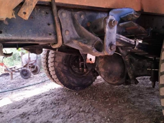 ISUZU NPR66L 355,000 บาท ยาว 4.3 เมตร เครื่อง 4HF1-120 แรง (ฟิตใหม่ เปลียนปอก -แหวน) F หน้า -Fหลัง หัวบาง ยางดี คัสชีสวย พวงมาลัยเพาเวอร์ เอกสารเล่มทะเบียน   รถอยู่ จ.บุรีรัมย์ โทร&amp;ไอดีไลน์  0610710295