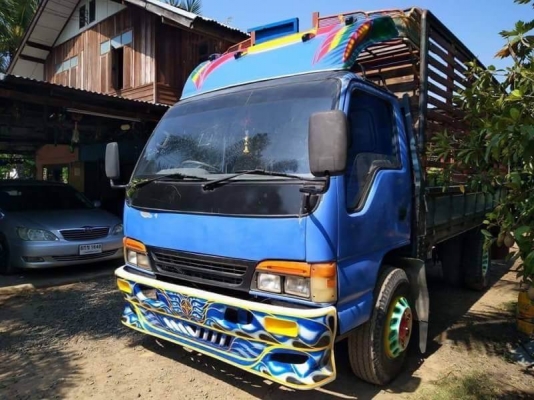 ISUZU NPR66L 355,000 บาท ยาว 4.3 เมตร เครื่อง 4HF1-120 แรง (ฟิตใหม่ เปลียนปอก -แหวน) F หน้า -Fหลัง หัวบาง ยางดี คัสชีสวย พวงมาลัยเพาเวอร์ เอกสารเล่มทะเบียน   รถอยู่ จ.บุรีรัมย์ โทร&amp;ไอดีไลน์  0610710295