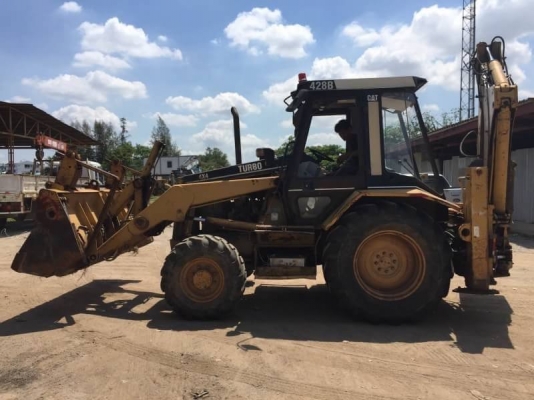 ขาย 445,000 รถตักหน้าขุดหลัง CAT 428-B ระบบขับเคลื่อน2 เพลา โฟร์วิน 4X4 สะภาพรถสวย พร้อมใช้ ปุ้งกี้ปิดเปิดได้ มีระบบใช้งานแบบรถโฟร์คลิปได้ด้วย ยางพร้อมใช้ มูมหลังสไลน์ได้ เอกสารเล่มทะเบียน   รถอยู่ กทม โทร&amp;ไอดีไลน์ 0610710295
