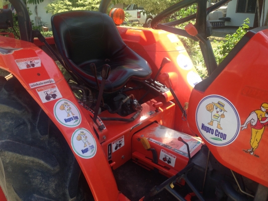 รถไถ 34 แรง เอกสารครบ   อุปกร 2 ชิ้น   ผานหน้ +ผานหลัง    พร้อมใช้ราคาเบา ฯฯฯ  160000  บาท   วันทูคอล 098 668-3479 dtac 094 283-9369 สิทธิ์ คับ