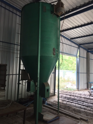 ขายด่วน เครืองผสม อาหาร 2ตัน ขาย 45000