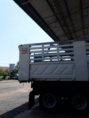 10 ล้อ 2 เพลา ISUZU FVZ 300 แรง ปี 52  ไมล์ 92,000 กม. กระบะสามมิตร-ดั้ม มีระบบลากพ่วง สภาพสวยพร้อมใช้ ราคา  1.75 ล้าน ต่อรอง