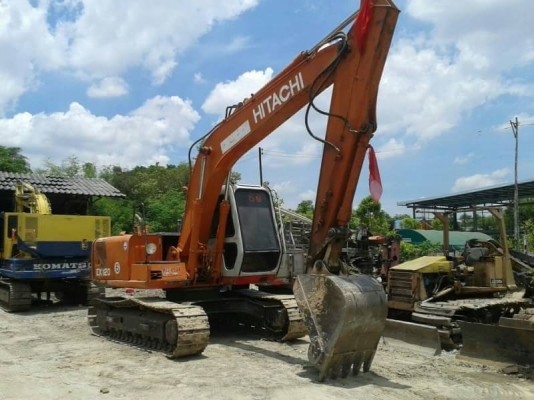 ขาย 735,000 รถเเบคโฮ HITACHI 120-2 คอนโทรสั้น รถเก่านอกแท้ เอกสารทะเบียน ไฟฟ้า แอร์ครบ ไลน์หัวเจาะพร้อม   จ.กรุงเทพมหานคร โทร&amp;ไอดีไลน์  0610710295