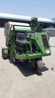 ขายรถกวาดใบไม้เก่านอก ขายรถกวาดใบไม้เก่านอก