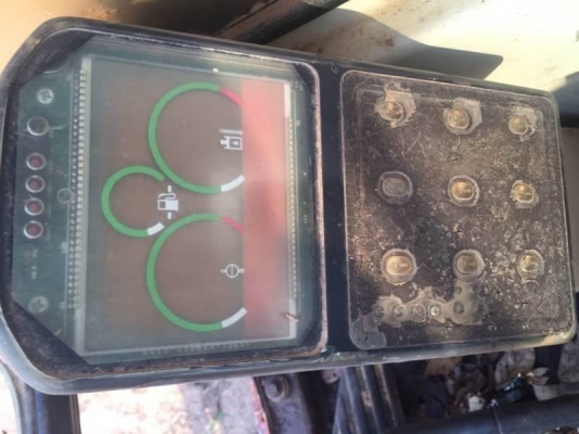 CATTERPILAR 320V1 ราคา 675,000 บาท เครื่องดี ปั้มแรง โช่หนา เอวแน่น ไฟฟ้าครบ เอกสารเล่มทะเบียน  รถอยู่ จ.นครพนม โทร&amp;ไอดีไลน์ 0610710295