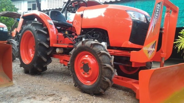 ขายรถไถ KUBOTA L3008 พร้อมดันหน้า พร้อมใช้งานได้เลย 250,000 มีรถขนส่งบริการขนส่งทั่วไทย สามย่านแทรคเตอร์ อ.แกลง จ.ระยอง 0897489639,0818618678,0899347475 https://www.facebook.com/DC-Tractor-Rayong-3071545327?/shop? id line=0897489639 id line=0818618678 id