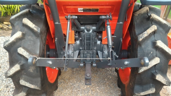 ขายรถไถ KUBOTA L3008 พร้อมดันหน้า พร้อมใช้งานได้เลย 250,000 มีรถขนส่งบริการขนส่งทั่วไทย สามย่านแทรคเตอร์ อ.แกลง จ.ระยอง 0897489639,0818618678,0899347475 https://www.facebook.com/DC-Tractor-Rayong-3071545327?/shop? id line=0897489639 id line=0818618678 id