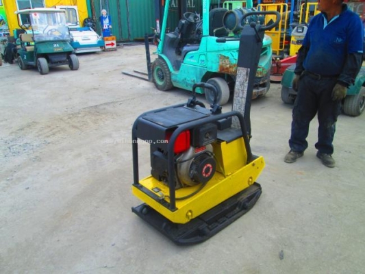 ราคาพิเศษ 73,000 บาท!! เครื่องตบดิน BOMAG BPR40/45D รหัสสินค้า : 80904309 www.nihonmono.com