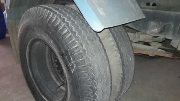 6ล้อรั้ว ISUZU 115แรงม้า ห้างแท้ รถสวยมากๆ เครื่องดี คัทซีสวย เดิมโรงงาน ไมล์แท้130000โล ภาษีไม่ขาด เล่มพร้อม ราคาต่อรองได้ สนใจติดต่อ0872976734