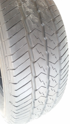 ขายยาง225/70/15 ปี 2611 FIRENZA 4 เส้น ขายยาง225/70/15 ปี 2611 FIRENZA 4 เส้น