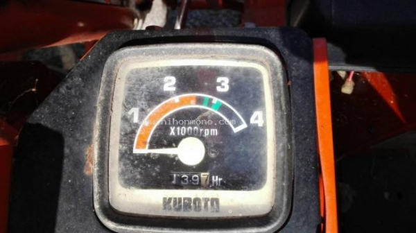 รถเกี่ยวข้าวนั่งขับ KUBOTA RX900 ราคาพิเศษ 32,000 บาท รหัสสินค้า 80904464 www.nihonmono.com