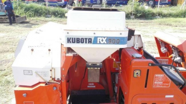 รถเกี่ยวข้าวนั่งขับ KUBOTA RX900 ราคาพิเศษ 32,000 บาท รหัสสินค้า 80904464 www.nihonmono.com