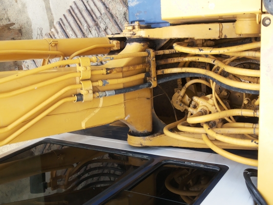 Komatsu pc120-5