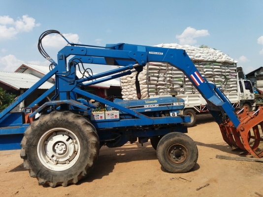 ขายรถคีบอ้อย..คีบสวยมากตรับใช้งาน 2 ปี