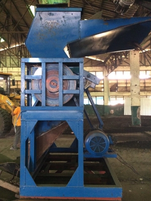 ขายเครื่องสับพลาสติก ขนาดมอเตอร์ 30 แรง ขนาดปากโม่ 27นิ้ว ขายเครื่องสับพลาสติก ขนาดมอเตอร์ 30 แรง ขนาดปากโม่ 27นิ้ว