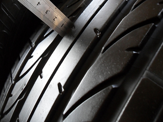 ยาง18กระบะสูง บริดสโตน ญี่ปุ่น 265-60-18ลงพื้นปี15 ดอกเกือบ1เซ็น