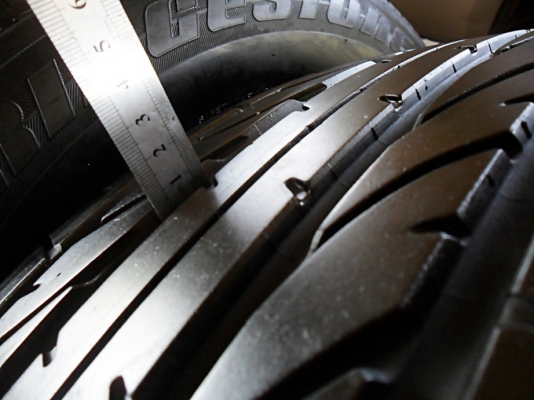 ยาง18กระบะสูง บริดสโตน ญี่ปุ่น 265-60-18ลงพื้นปี15 ดอกเกือบ1เซ็น