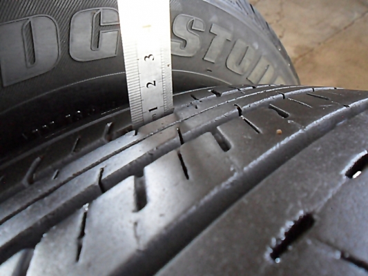 ยางกระบะ15 บริดสโตน 215-70-15ลงพื้นปี14 ดอก7มิล ยางกระบะ15 บริดสโตน 215-70-15ลงพื้นปี14 ดอก7มิล