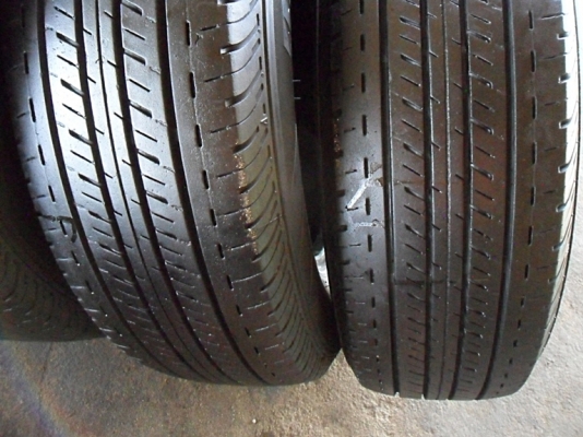 ยางกระบะ15 บริดสโตน 215-70-15ลงพื้นปี14 ดอก7มิล ยางกระบะ15 บริดสโตน 215-70-15ลงพื้นปี14 ดอก7มิล