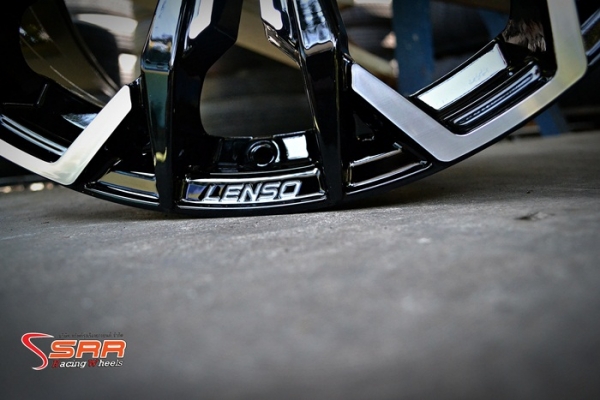 LENSO BLACK ANGEL V5 ขอบ20 วงละ 8,500 บาท