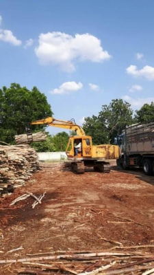 KOMATSU PC100-2