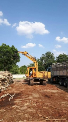 KOMATSU PC100-2