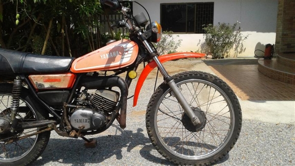 ขาย Yamaha DT100 เอกสารพร้อมโอนเครื่องพอใช้ระบบไฟใช้งานได้ปั้มออโต้ลู้ปทำงานอะไหล่เดิมติดรถเยอะ