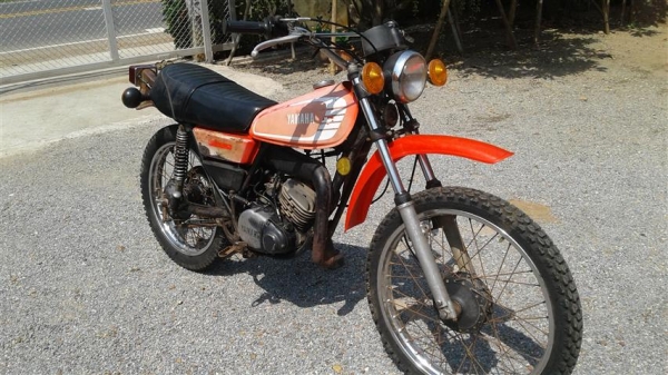 ขาย Yamaha DT100 เอกสารพร้อมโอนเครื่องพอใช้ระบบไฟใช้งานได้ปั้มออโต้ลู้ปทำงานอะไหล่เดิมติดรถเยอะ