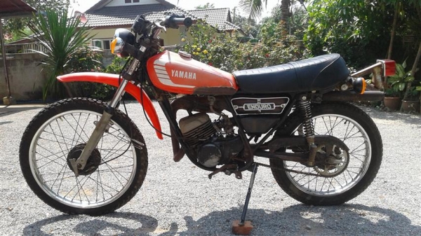 ขาย Yamaha DT100 เอกสารพร้อมโอนเครื่องพอใช้ระบบไฟใช้งานได้ปั้มออโต้ลู้ปทำงานอะไหล่เดิมติดรถเยอะ