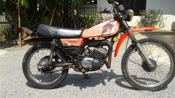 ขาย Yamaha DT100 เอกสารพร้อมโอนเครื่องพอใช้ระบบไฟใช้งานได้ปั้มออโต้ลู้ปทำงานอะไหล่เดิมติดรถเยอะ