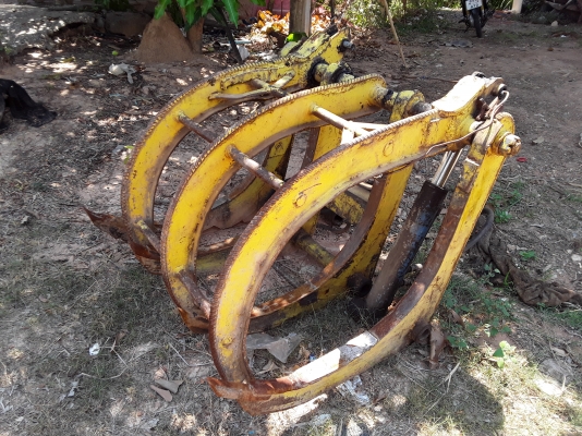 ขายด่วน ชุดคีบอ้อย+บุ้งกี๋ ขายด่วน ชุดคีบอ้อย+บุ้งกี๋