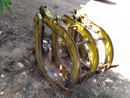 ขายด่วน ชุดคีบอ้อย+บุ้งกี๋ ขายด่วน ชุดคีบอ้อย+บุ้งกี๋