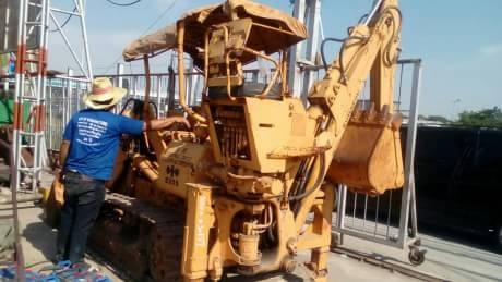 KOMATSU D20-2