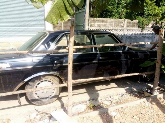 ขาย BENZ 230 E ปี 87 เครื่องนิสสัน rd28 ดีเซล เกียร์ออโต้ สีน้าเงิน สภพาแห้ง ๆ รถขับดี มีทะเบียนพร้อมโอนครับ ขาย BENZ 230 E ปี 87 เครื่องนิสสัน rd28 ดีเซล เกียร์ออโต้ สีน้าเงิน สภพาแห้ง ๆ รถขับดี มีทะเบียนพร้อมโอนครับ