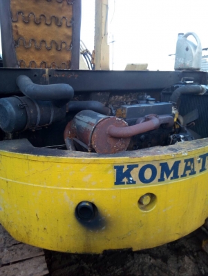 รถขุดKomatsu 50UU. รถใช้งานอยู่ รถขุดKomatsu 50UU. รถใช้งานอยู่