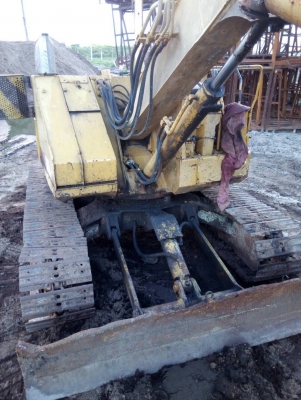 รถขุดKomatsu 50UU. รถใช้งานอยู่