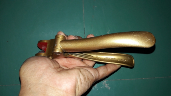 ขายคัดคองเลื่อยS0MIC PROFESSIONAL Made in Japan.งานใหม่เก่าเก็บ