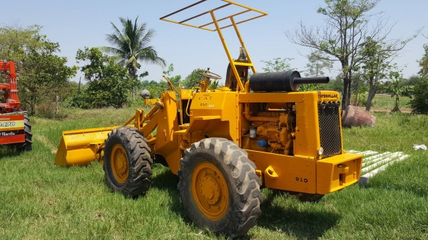 ขาย รถตัก CAT 910 สภาพพร้อมใช้งาน ต่อแขนเรียบร้อย เครื่องดี เกียร์ดี ปั้มดี ราคาต่อรองได้ครับ