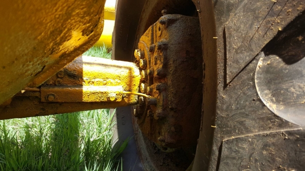 ขาย รถตัก CAT 910 สภาพพร้อมใช้งาน ต่อแขนเรียบร้อย เครื่องดี เกียร์ดี ปั้มดี ราคาต่อรองได้ครับ