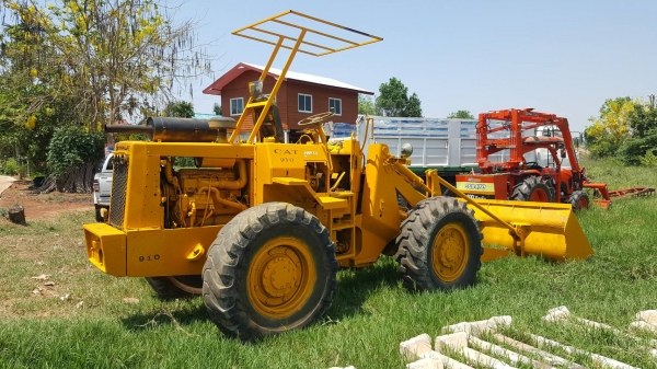 ขาย รถตัก CAT 910 สภาพพร้อมใช้งาน ต่อแขนเรียบร้อย เครื่องดี เกียร์ดี ปั้มดี ราคาต่อรองได้ครับ